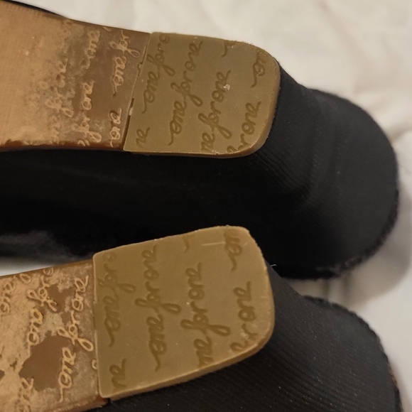 Tom's Black Sequins Wedge - Picture 10 of 10